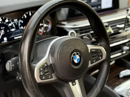 BMW 540 2017 года за 19 700 000 тг. в Алматы – фото 16