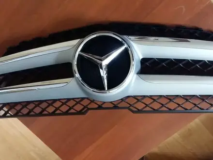 Mercedes glk x204 решетка радиатора за 1 000 тг. в Алматы