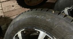 Шины и диски в комплекте за 400 000 тг. в Астана