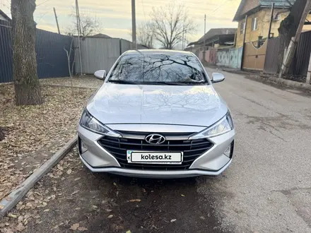 Hyundai Elantra 2019 года за 8 300 000 тг. в Алматы – фото 2