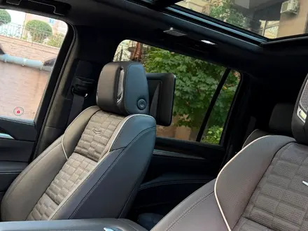 Cadillac Escalade Sport Platinum ESV 2025 года за 87 500 000 тг. в Алматы – фото 9