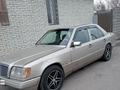 Mercedes-Benz E 320 1993 года за 2 300 000 тг. в Талдыкорган – фото 2