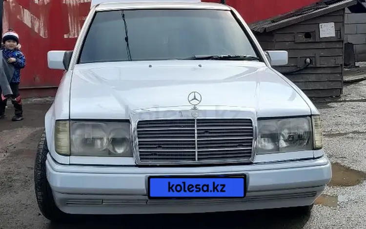 Mercedes-Benz E 220 1992 года за 2 300 000 тг. в Алматы