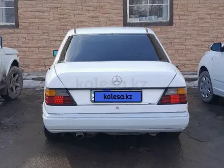 Mercedes-Benz E 220 1992 годаүшін2 300 000 тг. в Алматы – фото 3