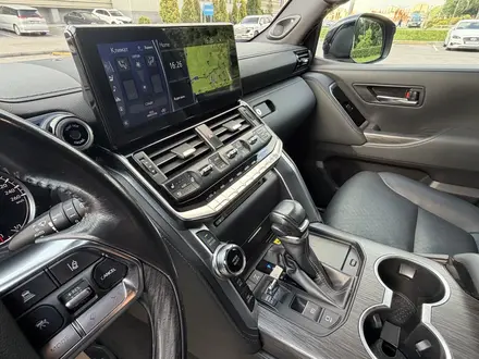 Toyota Land Cruiser 2021 года за 50 000 000 тг. в Алматы – фото 13