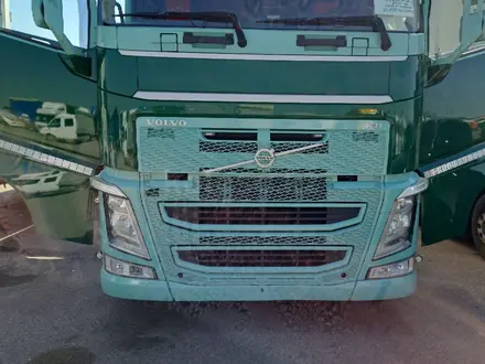 Volvo  FH 2015 года за 41 000 000 тг. в Алматы – фото 43