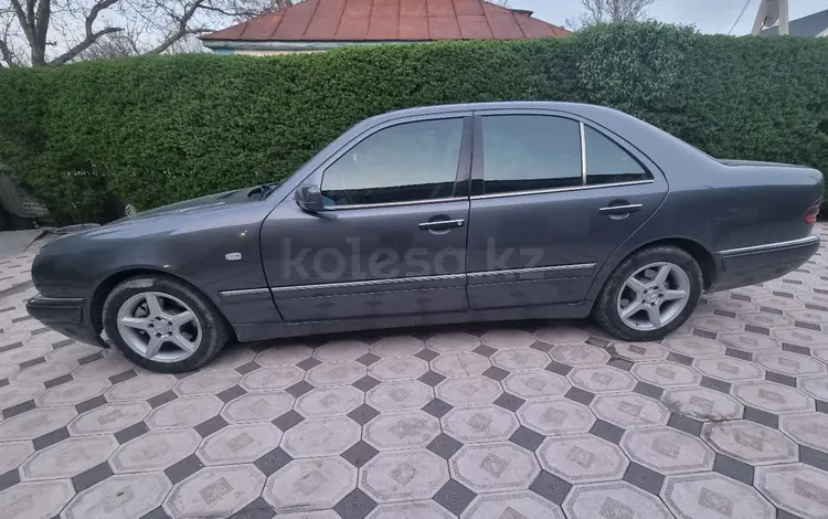 Mercedes-Benz E 320 1999 года за 4 000 000 тг. в Актау