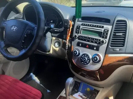 Hyundai Santa Fe 2006 года за 5 000 000 тг. в Астана – фото 6