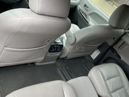 Toyota Sienna 2015 годаүшін15 850 000 тг. в Атырау – фото 5