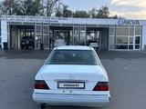 Mercedes-Benz E 320 1995 года за 2 700 000 тг. в Алматы – фото 4