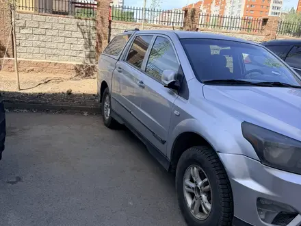 SsangYong Actyon Sports 2013 года за 3 600 000 тг. в Астана – фото 2