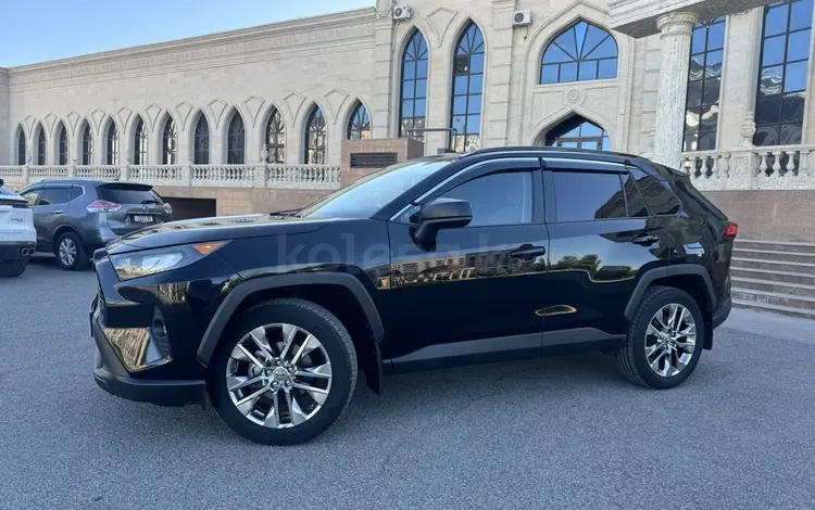 Toyota RAV4 2021 годаүшін16 000 000 тг. в Атырау