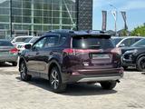 Toyota RAV4 2018 года за 11 390 000 тг. в Алматы – фото 3