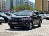 Toyota RAV4 2018 года за 11 390 000 тг. в Алматы – фото 2