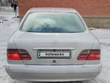 Mercedes-Benz E 280 2001 года за 3 100 000 тг. в Караганда – фото 4