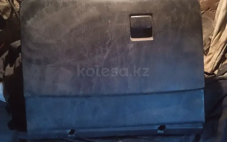 Бардачек на Тойота за 5 000 тг. в Усть-Каменогорск