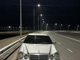 Mercedes-Benz E 230 1996 года за 2 000 000 тг. в Жезказган – фото 3