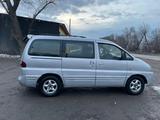 Hyundai Starex 2001 года за 1 800 000 тг. в Алматы