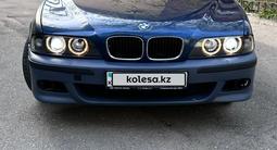 BMW 523 1998 года за 2 350 000 тг. в Алматы – фото 2