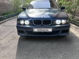 BMW 523 1998 года за 2 350 000 тг. в Алматы – фото 3