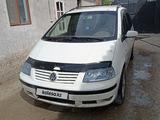 Volkswagen Sharan 2002 года за 2 200 000 тг. в Туркестан