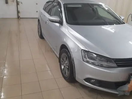 Volkswagen Jetta 2014 года за 6 000 000 тг. в Атырау – фото 4