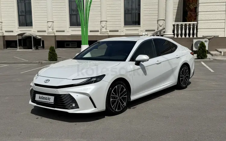Toyota Camry 2025 года за 22 900 000 тг. в Алматы