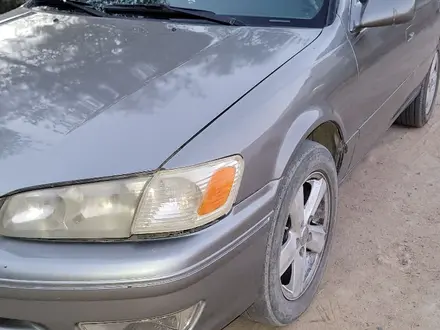 Toyota Camry 2000 года за 3 000 000 тг. в Жанаозен