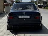Mercedes-Benz E 300 1995 годаүшін2 800 000 тг. в Караганда – фото 4