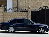 Mercedes-Benz E 300 1995 годаүшін2 800 000 тг. в Караганда – фото 5