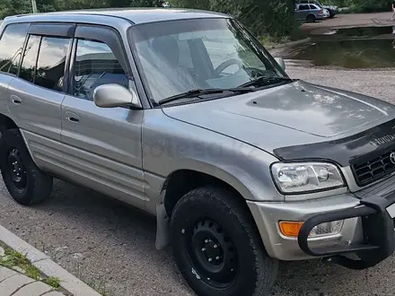 Toyota RAV4 1998 года за 4 000 000 тг. в Усть-Каменогорск – фото 2