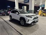 Toyota RAV4 2021 годаүшін15 500 000 тг. в Астана – фото 2
