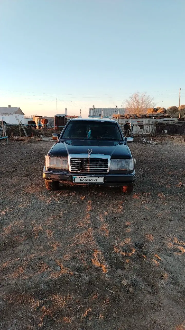 Mercedes-Benz E-Class, 1992