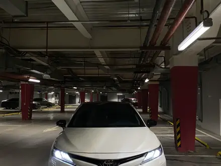Toyota Camry 2018 года за 16 500 000 тг. в Алматы
