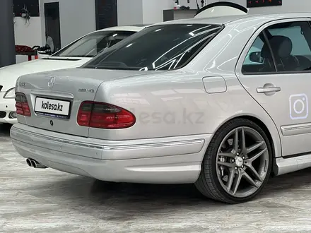 Mercedes-Benz E 55 AMG 2001 года за 12 000 000 тг. в Шымкент – фото 2