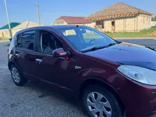 Renault Sandero, 2013