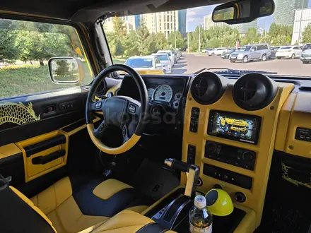 Hummer H2 2003 года за 13 000 000 тг. в Астана – фото 20