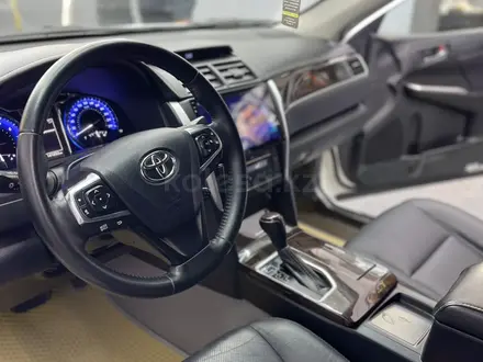 Toyota Camry 2017 года за 14 200 000 тг. в Актау – фото 20