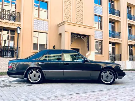 Mercedes-Benz E 280 1993 года за 3 000 000 тг. в Туркестан – фото 5