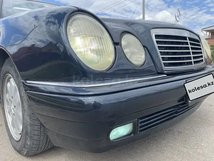 Mercedes-Benz E 230 1997 года за 2 890 000 тг. в Костанай – фото 3