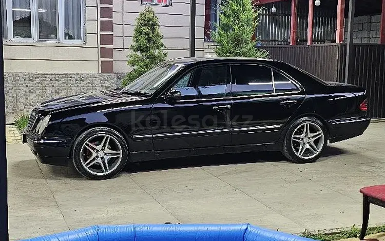 Mercedes-Benz E 320 2001 года за 3 800 000 тг. в Шымкент