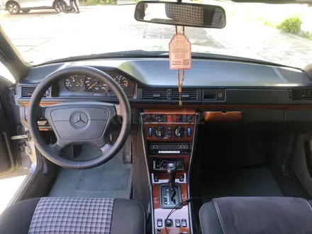 Mercedes-Benz E 230 1991 года за 3 000 000 тг. в Шымкент – фото 13