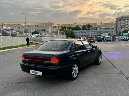 Nissan Maxima 1995 года за 1 000 000 тг. в Алматы