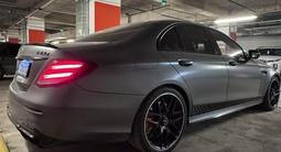 Mercedes-Benz E 63 AMG 2017 годаfor47 000 000 тг. в Алматы – фото 4