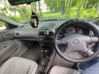 Nissan Sunny, 1999
