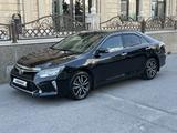 Toyota Camry 2017 года за 10 500 000 тг. в Шымкент