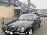 Mercedes-Benz E 320 1996 годаfor2 200 000 тг. в Алматы