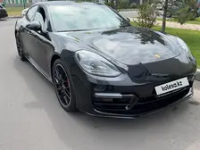 Porsche Panamera, 2018