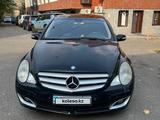 Mercedes-Benz R 350 2006 годаүшін4 000 000 тг. в Алматы