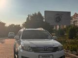 Toyota Fortuner 2015 года за 10 500 000 тг. в Актобе – фото 4